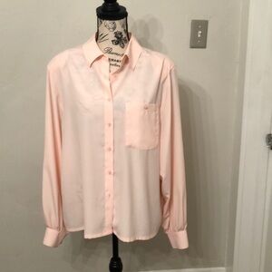Vintage women’s powder pink button down​​​​​​​​​​​​